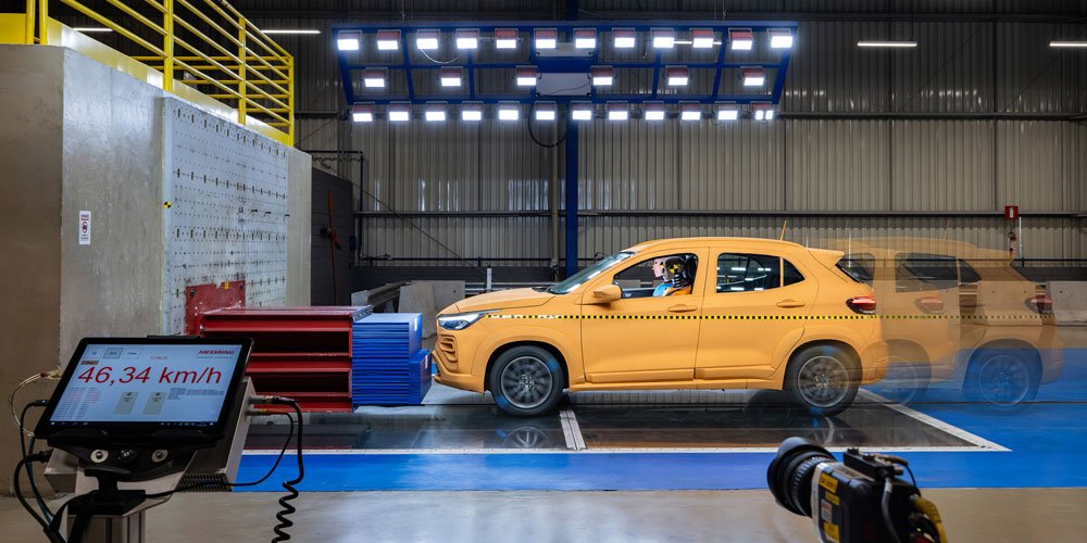 Stellantis-inaugura-estrutura-dedicada-a-testes-de-veículos-híbridos-e-elétricos