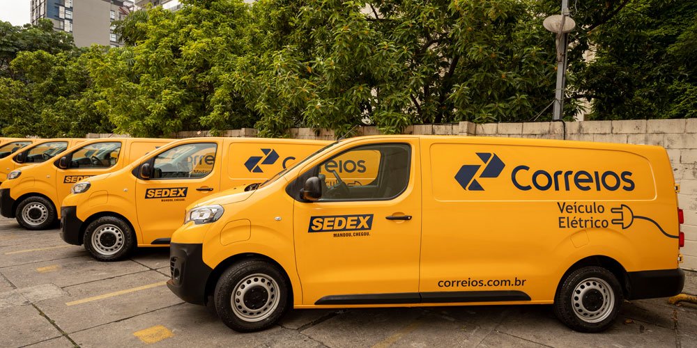 Stellantis entrega frota de veículos elétricos para Correios 2